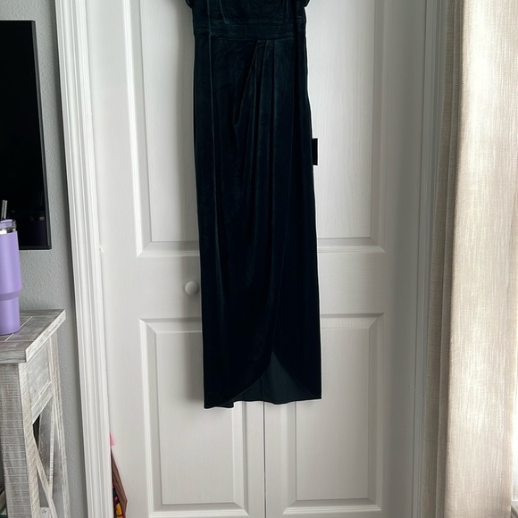 Lulu's Off the Shoulder Green Velvet Dress - Picture 2 of 9